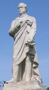 帕麦斯顿雕像