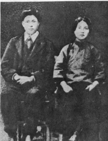 1920年蔡和森向警予于法国