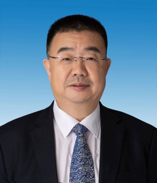 崔立新