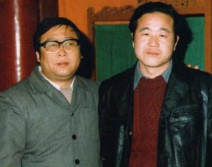莫言（右）与路遥