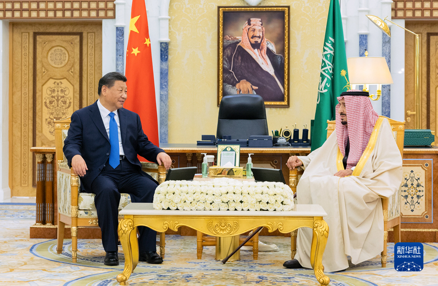 国家主席习近平在利雅得王宫会见沙特国王萨勒曼 