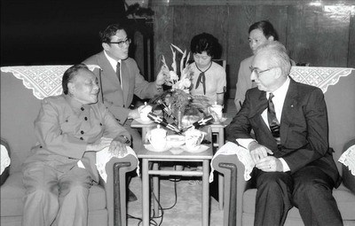 邓小平会见弗朗切斯科·科西加（1984年）