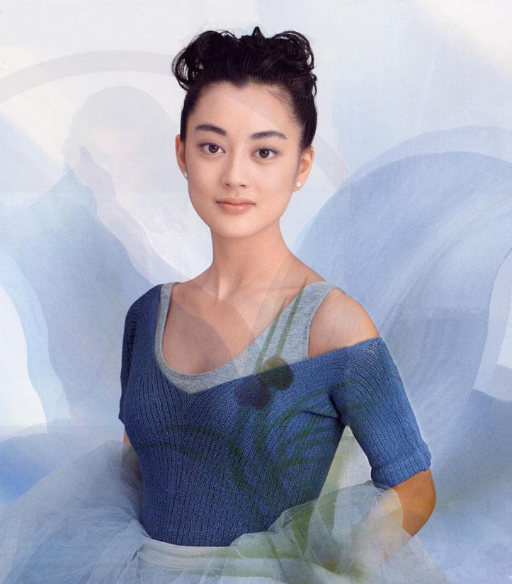 江黑真理衣的图片