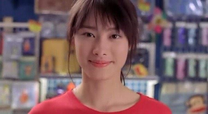 梁洛施的图片