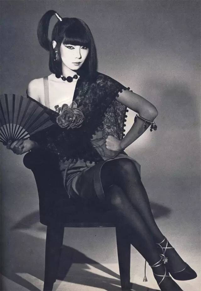 山口小夜子的图片