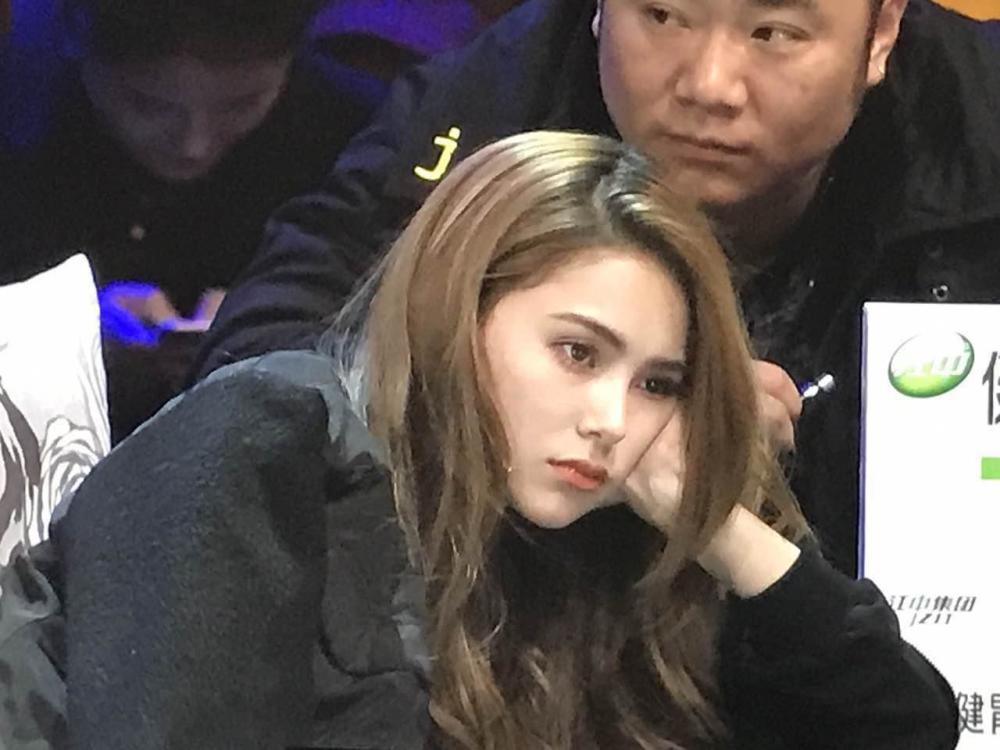 昆凌的图片