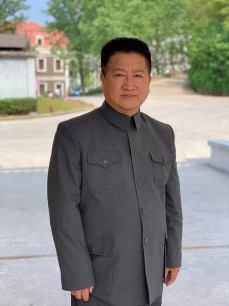 叶进的图片