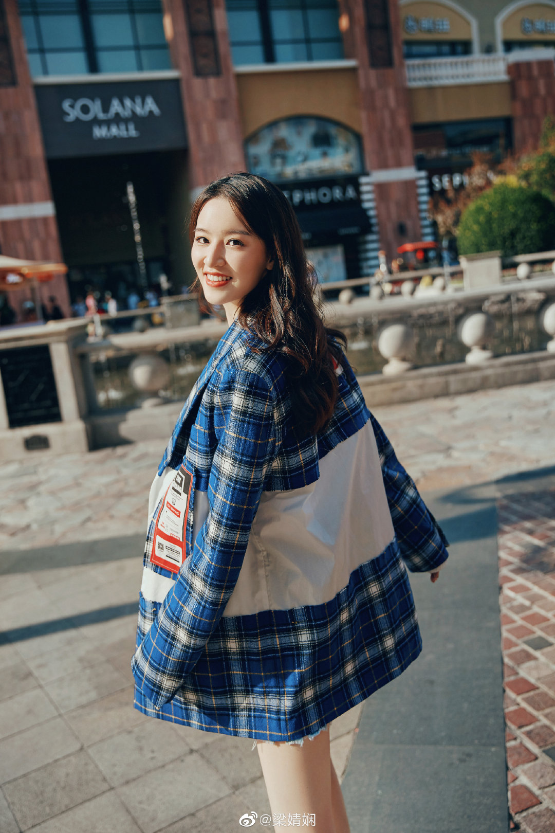 梁婧娴的图片