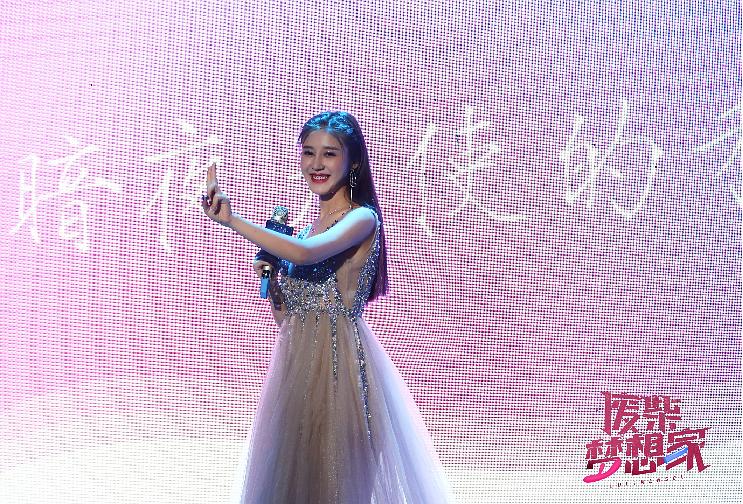 冯青的图片