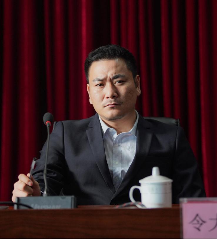 张圣鹏的图片