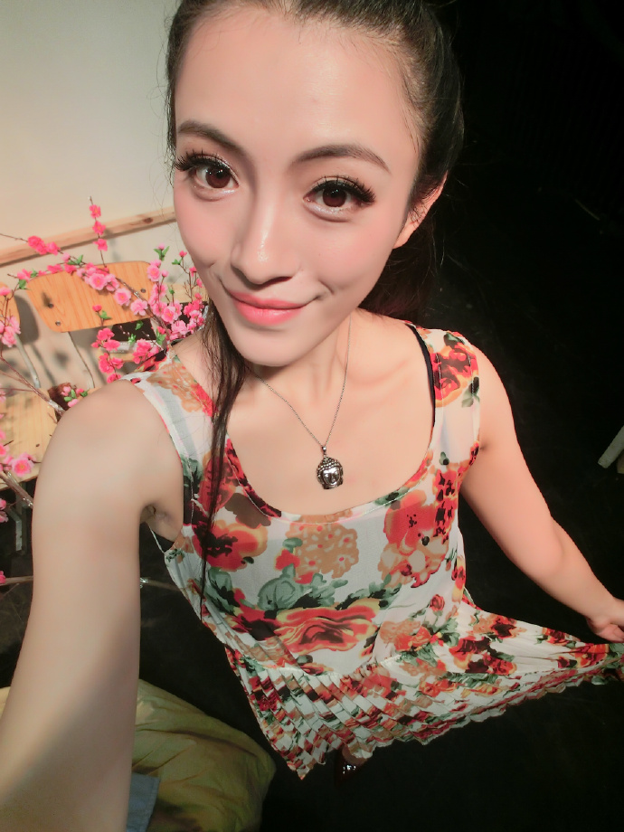 姚信子的图片