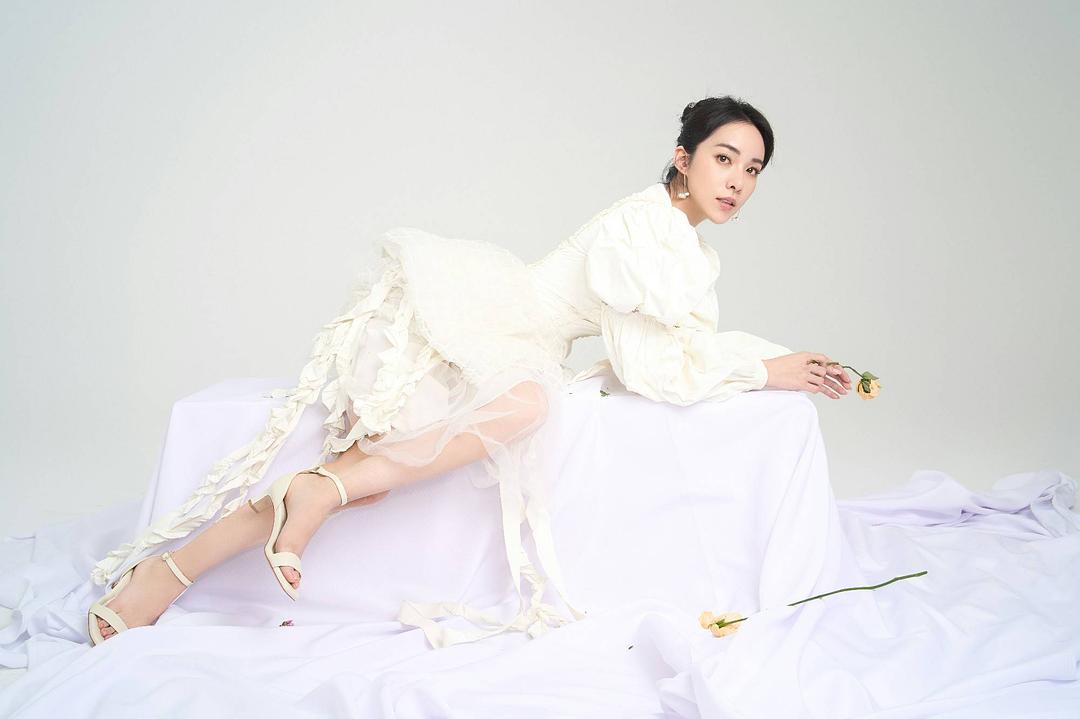 阳蕾的图片