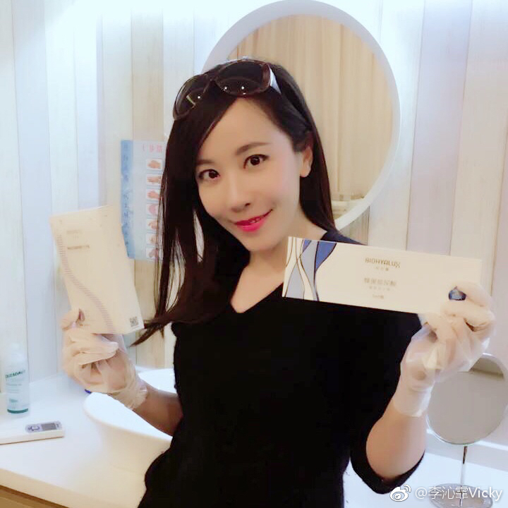 李沁霏的图片