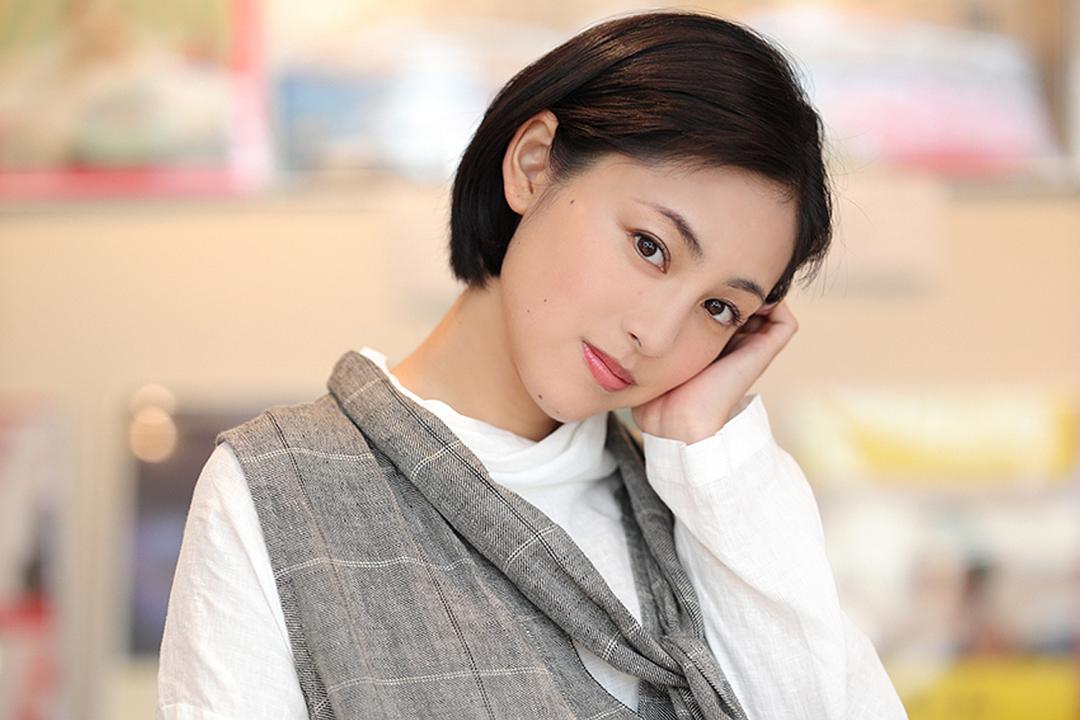 南乃彩希的图片