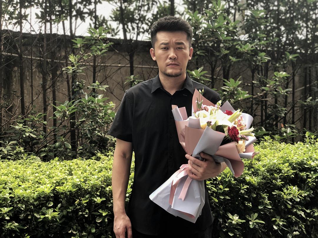 李虹辰的图片