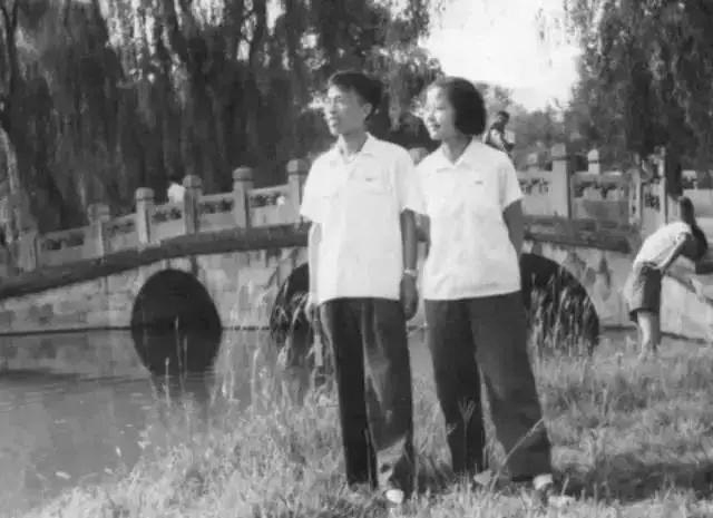 樊锦诗学生时期在北大 