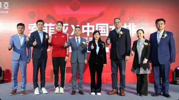 刁琳宇正式受聘成为“索菲亚体验官”