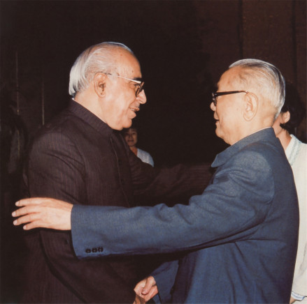 1990年9月22日会见李先念 