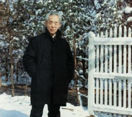 胡宁在北京大学燕东园寓所