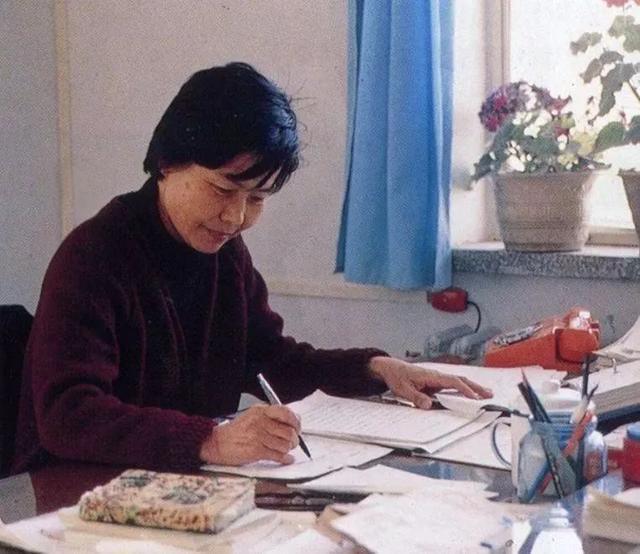 1986年樊锦诗在莫高窟 