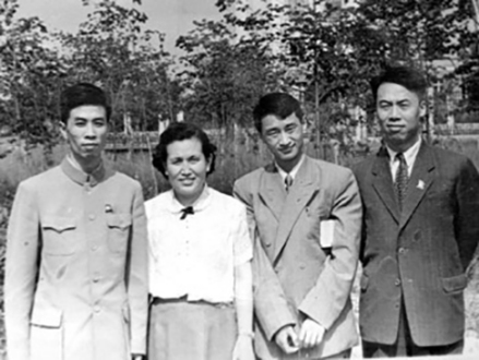 左起：李铁藩、高景之、田德成、张沛霖