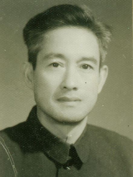 1964年，人大代表证件照
