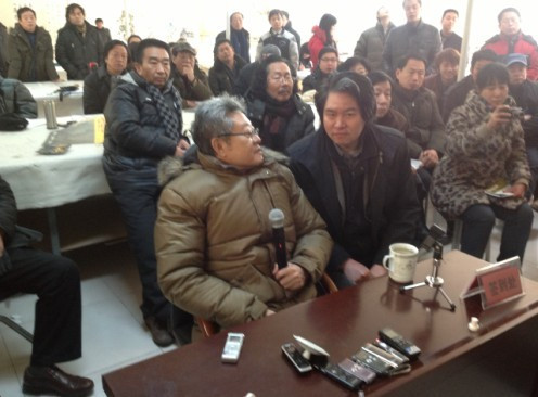 与著名画家姜宝林合影