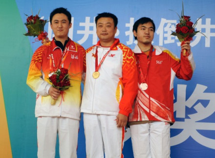 王炜一