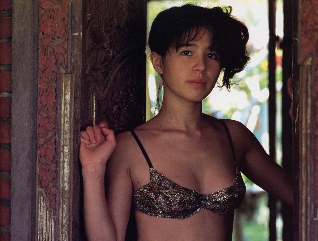 石野真子的图片