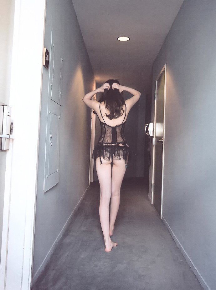 小嶋阳菜的图片