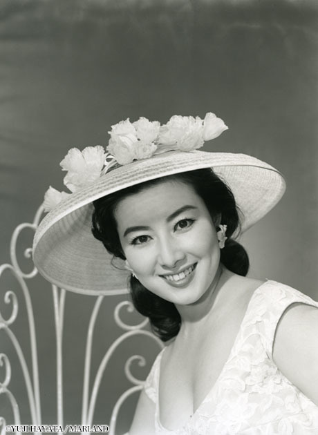 山本富士子的图片