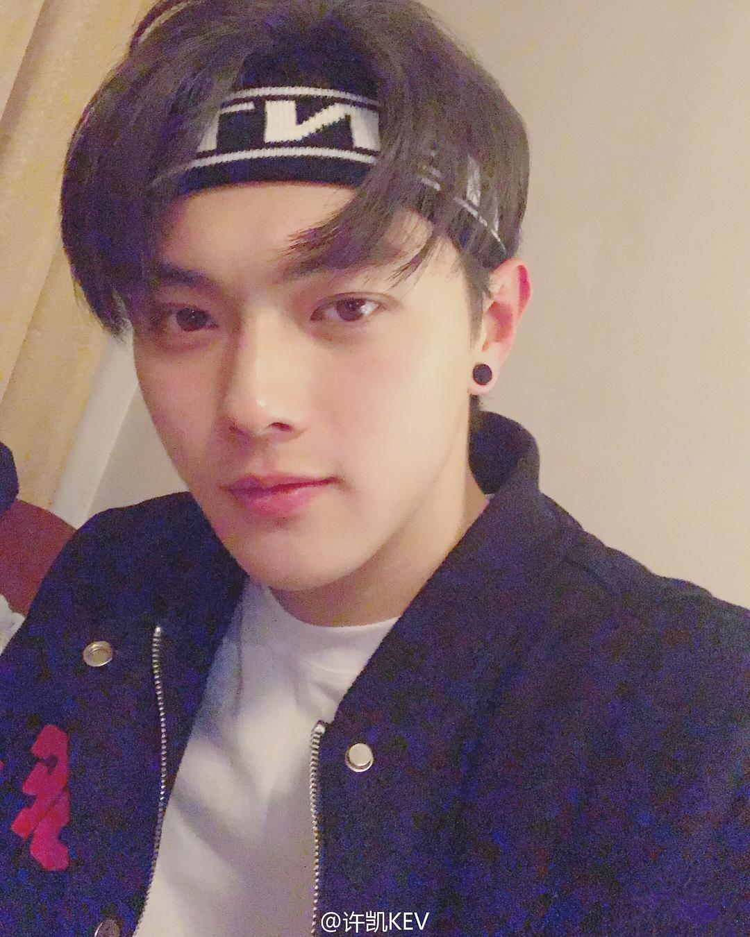 许凯的图片