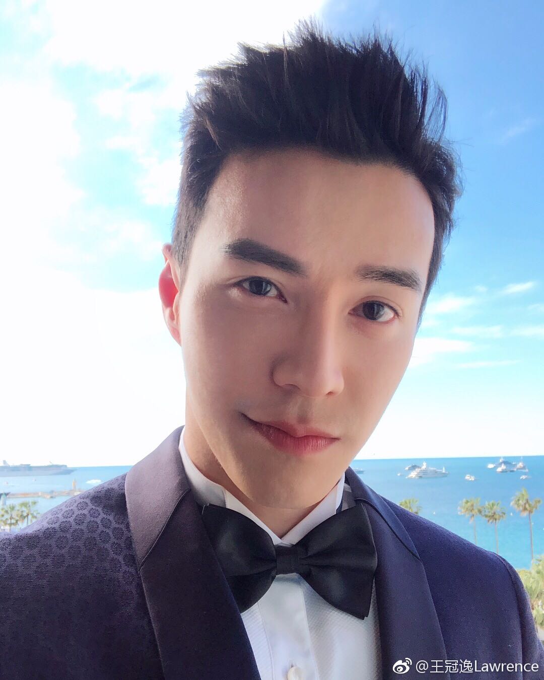 王冠逸的图片