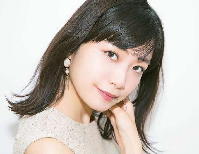 深川麻衣的图片