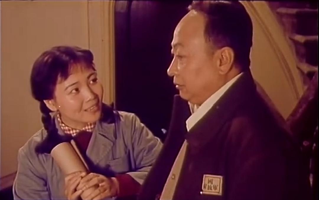 陆燕芳的图片