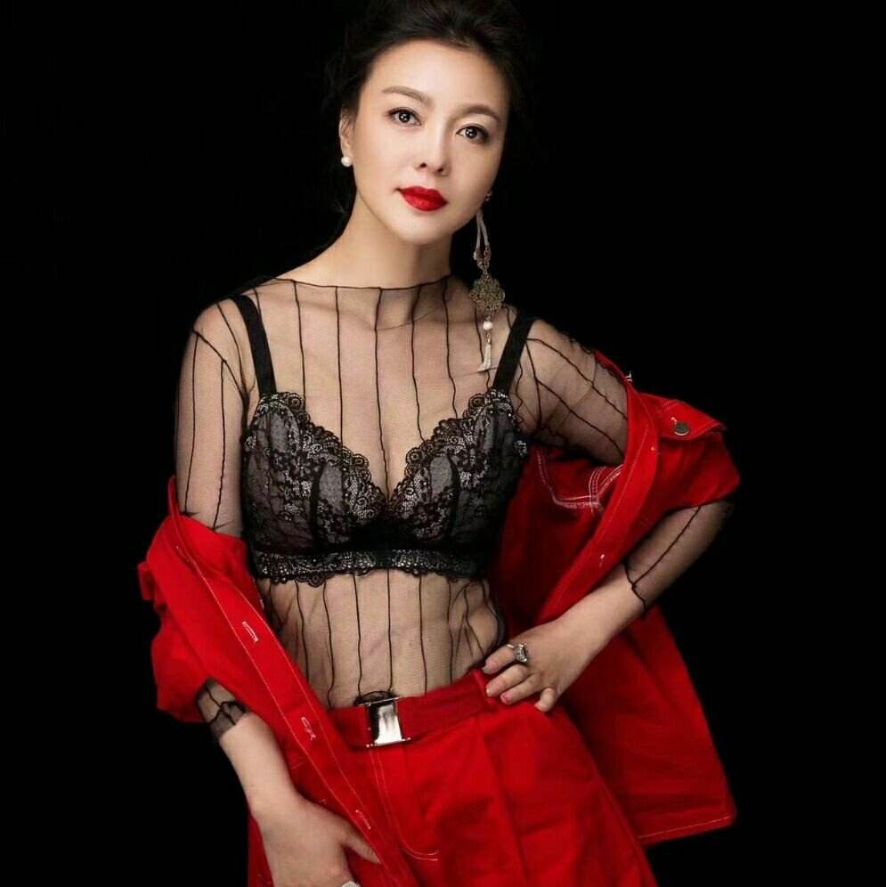 荣蓉的图片