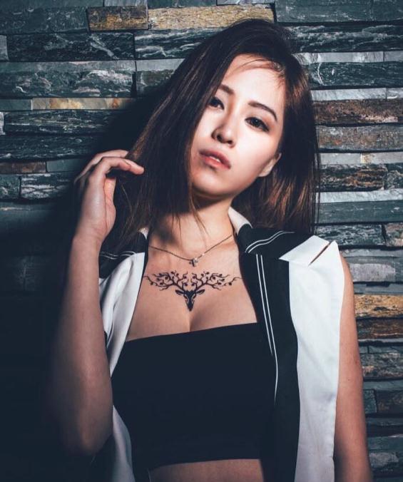 禤嘉仪的图片