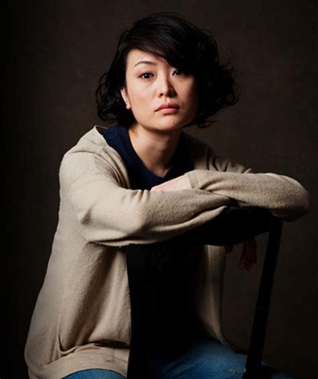 吉本菜穂子的图片