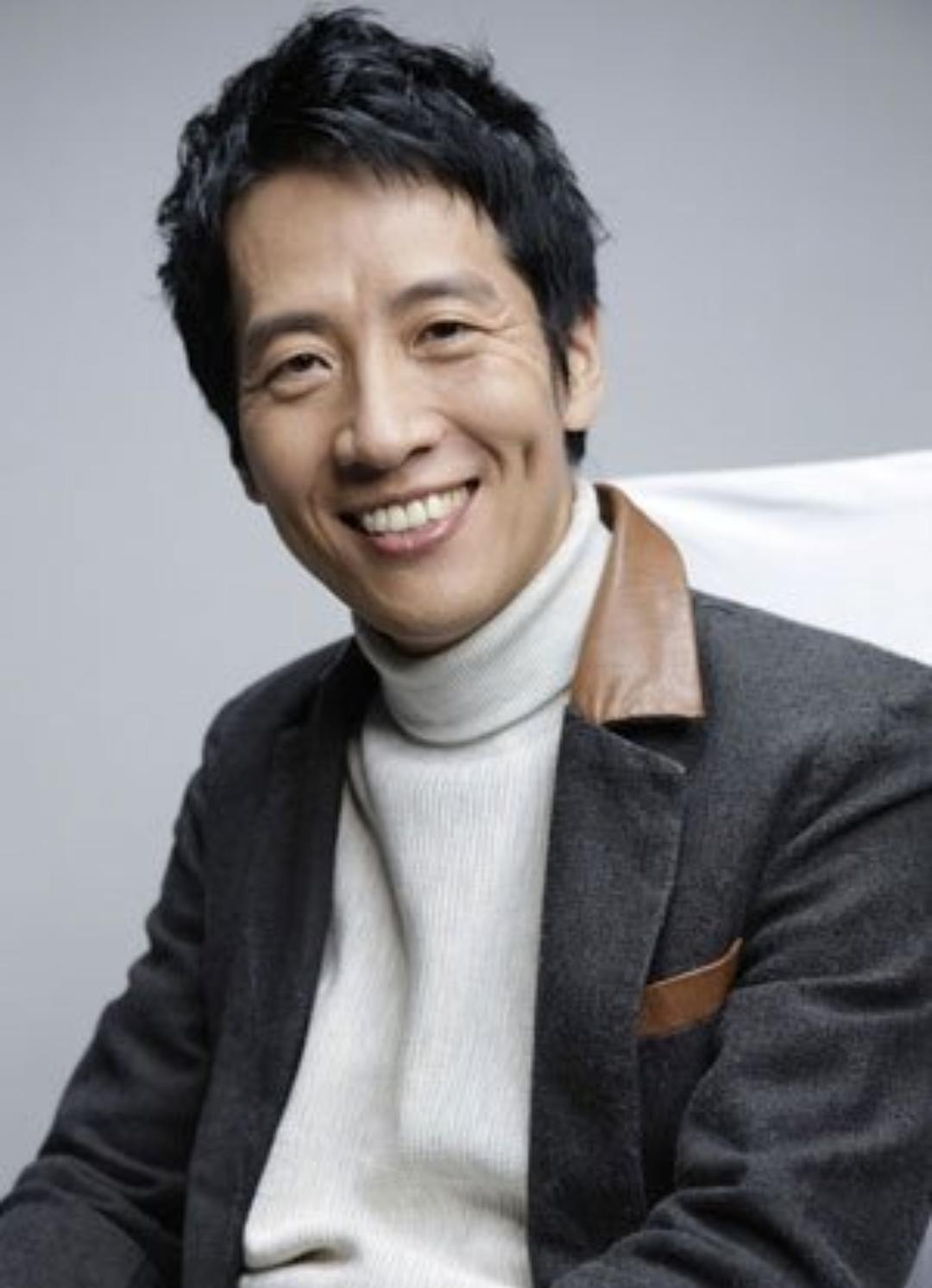 小须田康人的图片