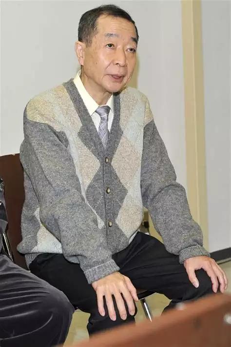 绫田俊树的图片