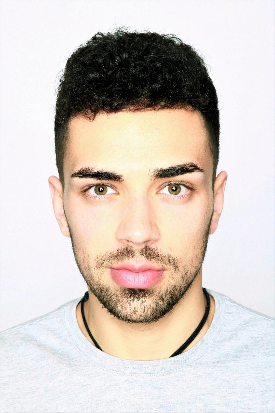 Kamil Piotrowski的图片