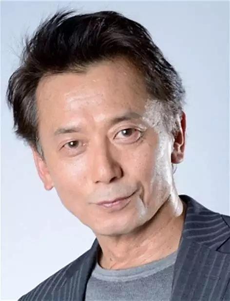 入江崇史的图片