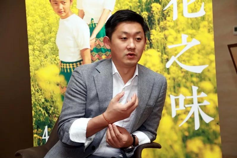 鹏飞的图片