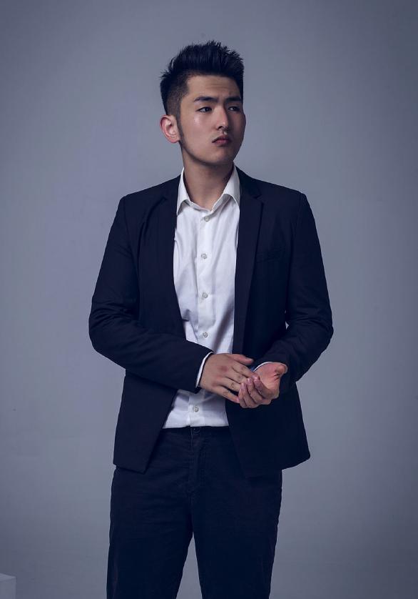 王佳希的图片