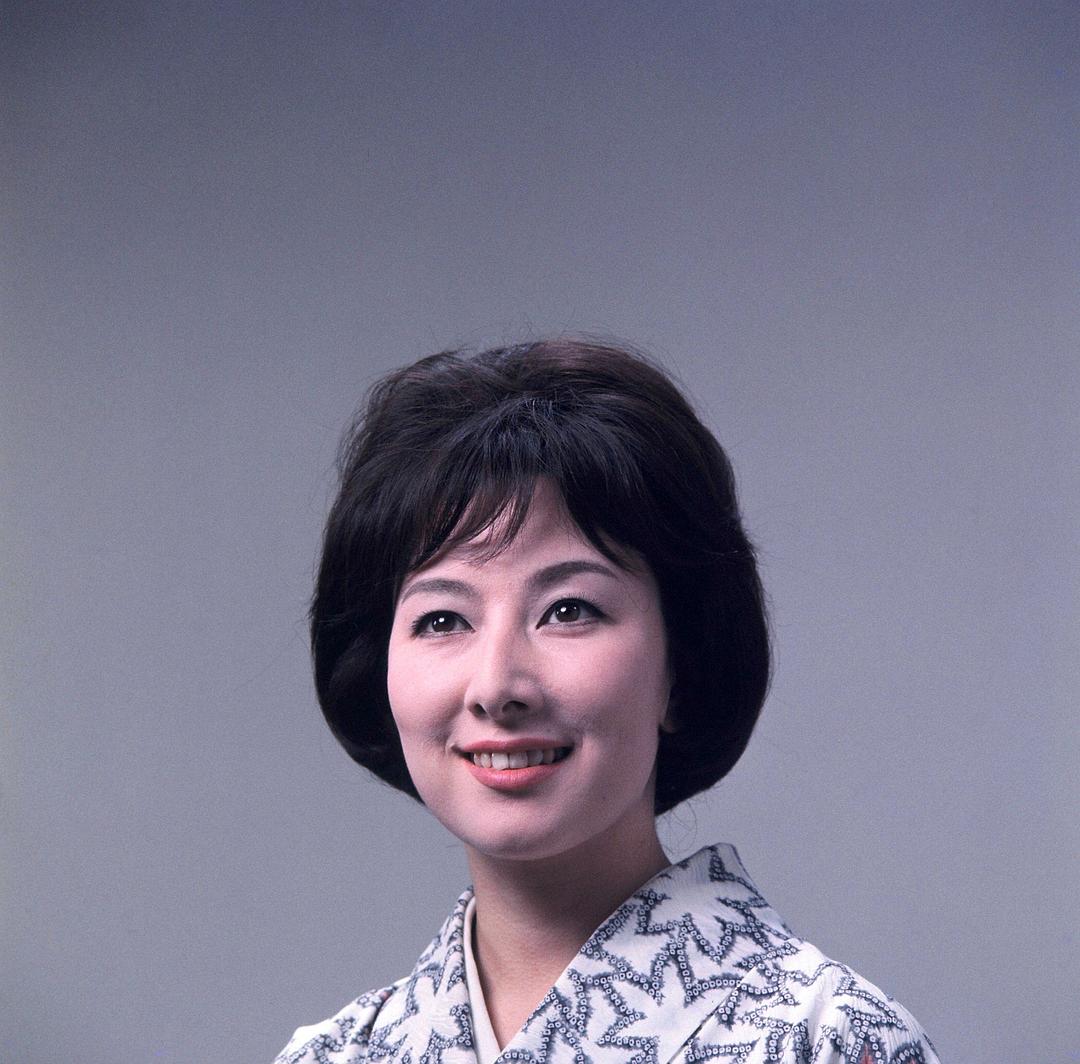山本富士子的图片