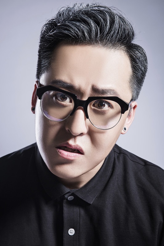 李世鹏的图片