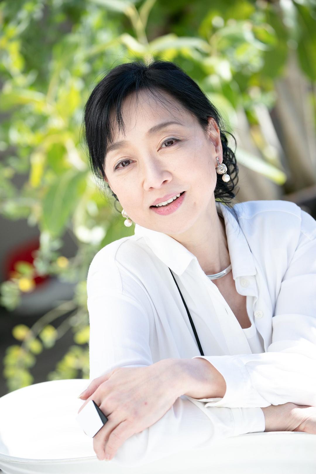 川上麻衣子的图片