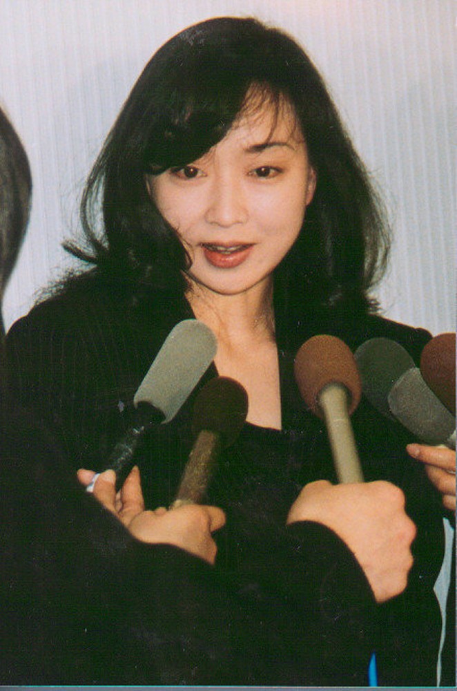 川上麻衣子的图片