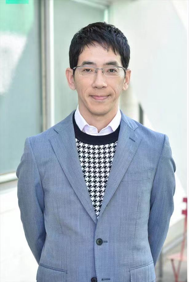 野间口彻的图片