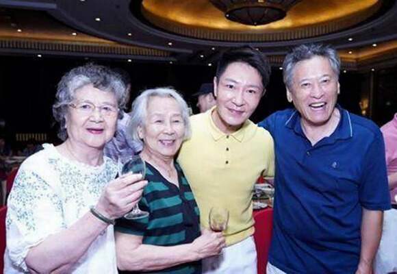 吴云芳的图片